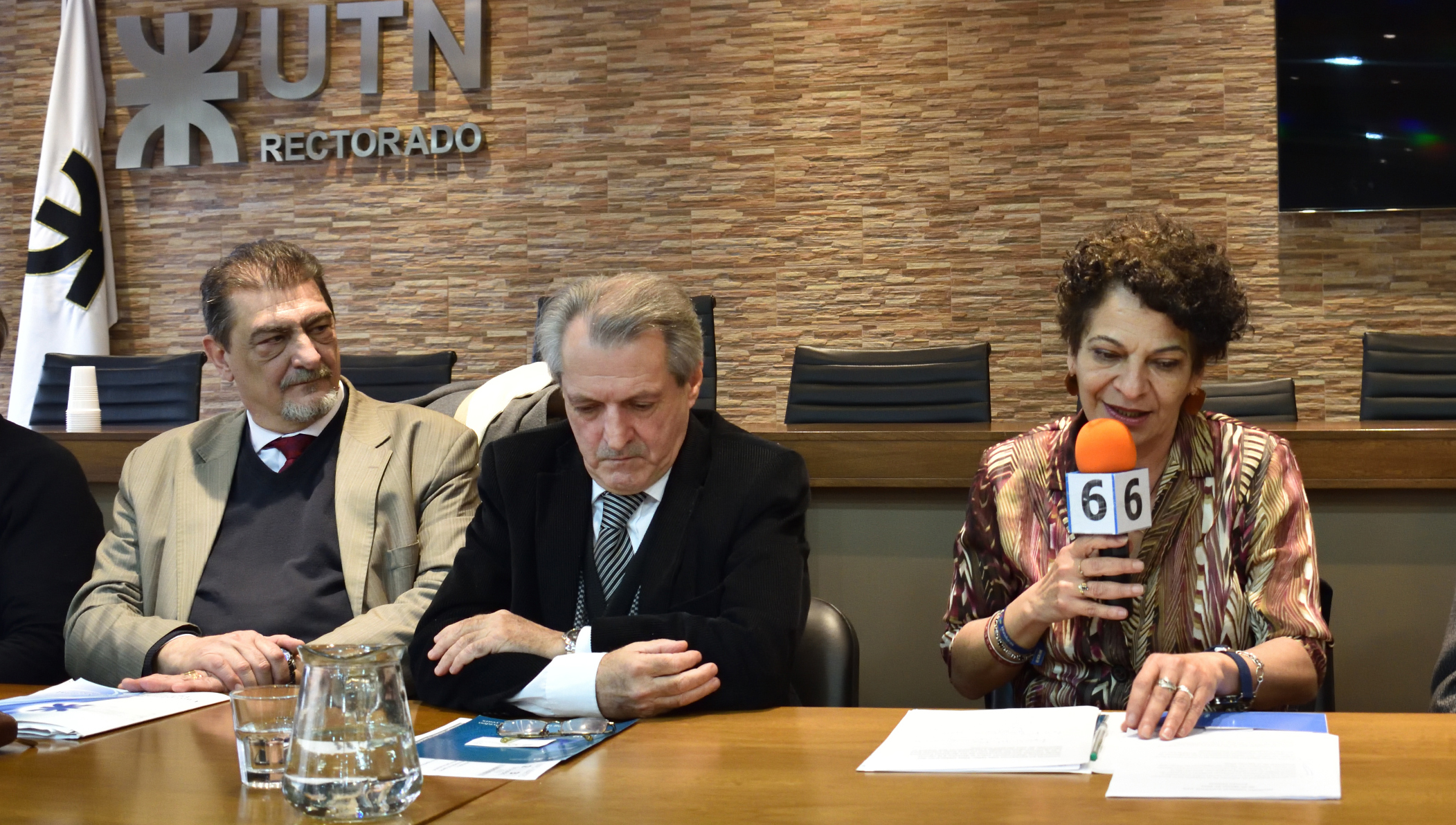 der a izq: Ing. Soro; Ing. Aiassa; Ing. Brito UTN Rectorado Noticias Secretaría Académica Formación docente