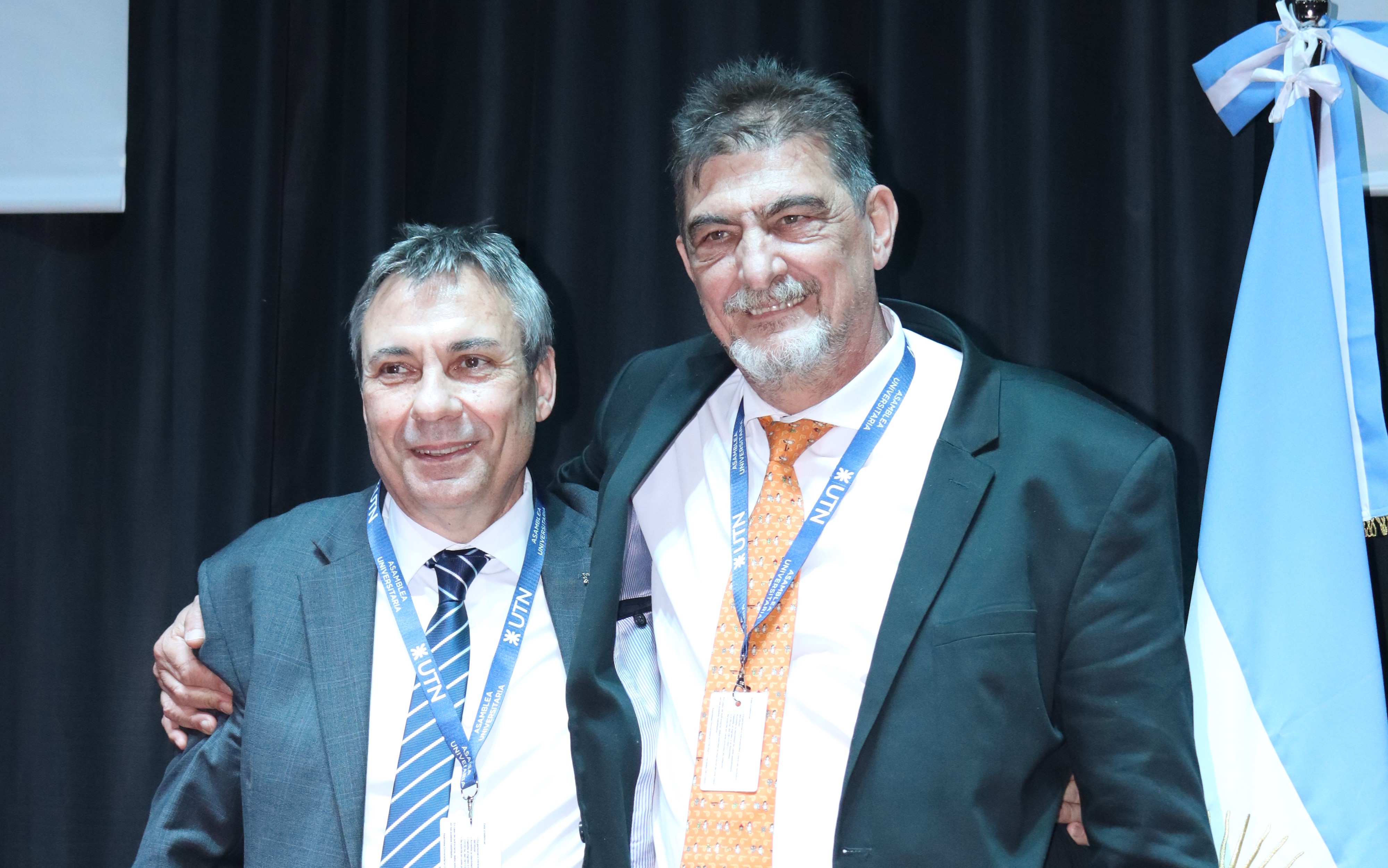 Izq, a der: Ing. Haroldo Avetta; Ing. Rubén Soro Izq, a der: Ing. Haroldo Avetta; Ing. Rubén Soro