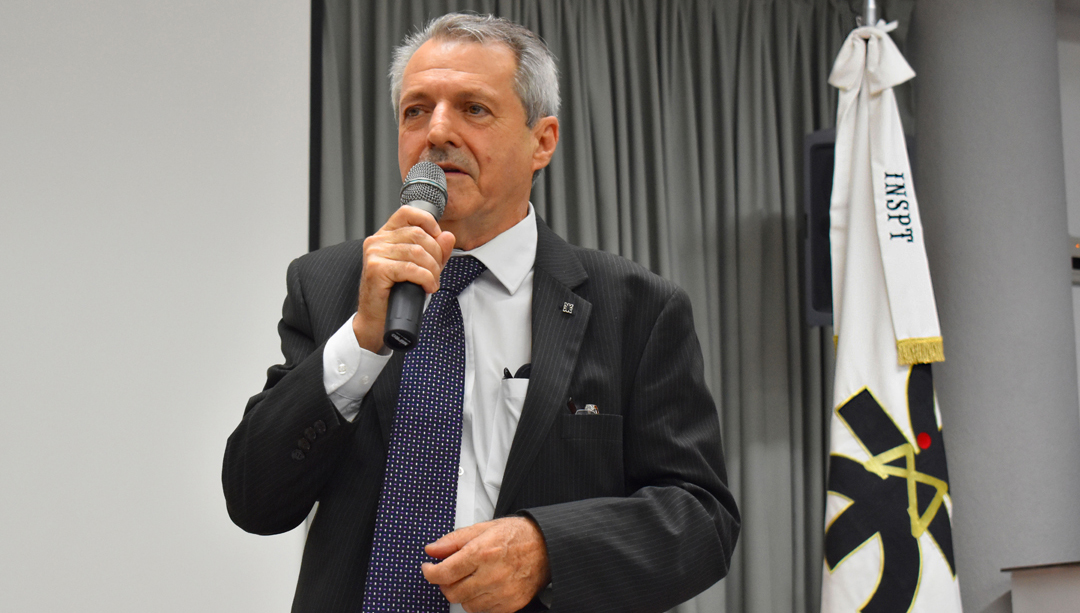 Ing. Héctor Aiassa Ing. Héctor Aiassa