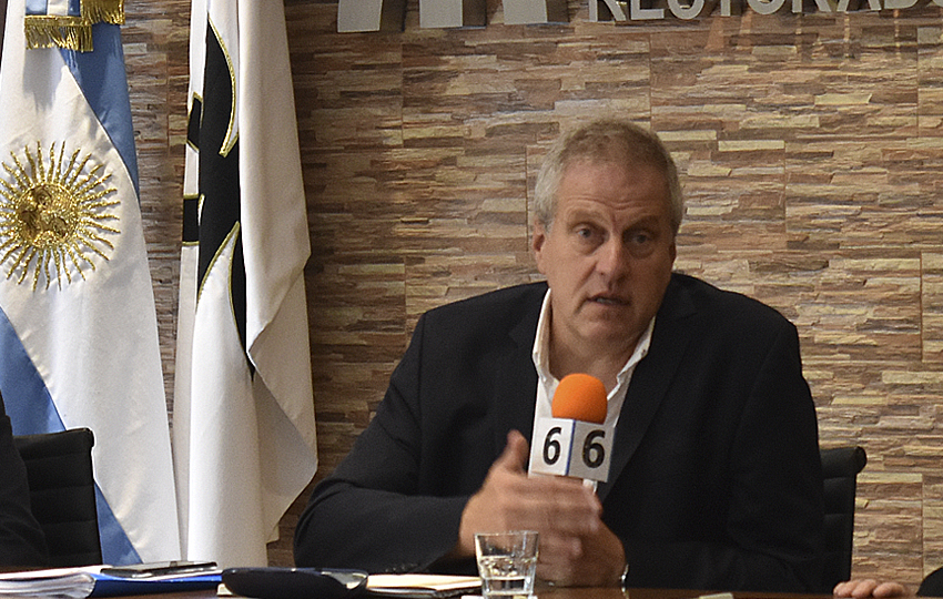 Jaime Perczyk, en una de sus visitas al Consejo Superior de UTN Jaime Perczyk, en una de sus visitas al Consejo Superior de UTN