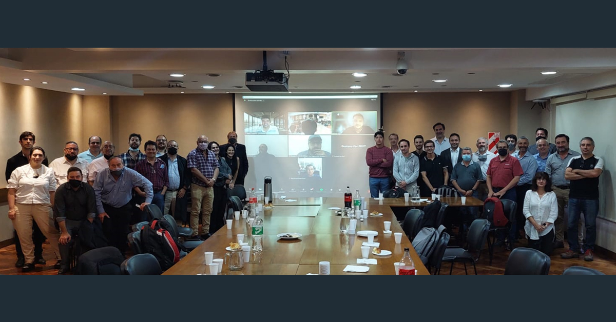 El primer encuentro de TIC se realizó en modalidad híbrida. El primer encuentro de TIC se realizó en modalidad híbrida.