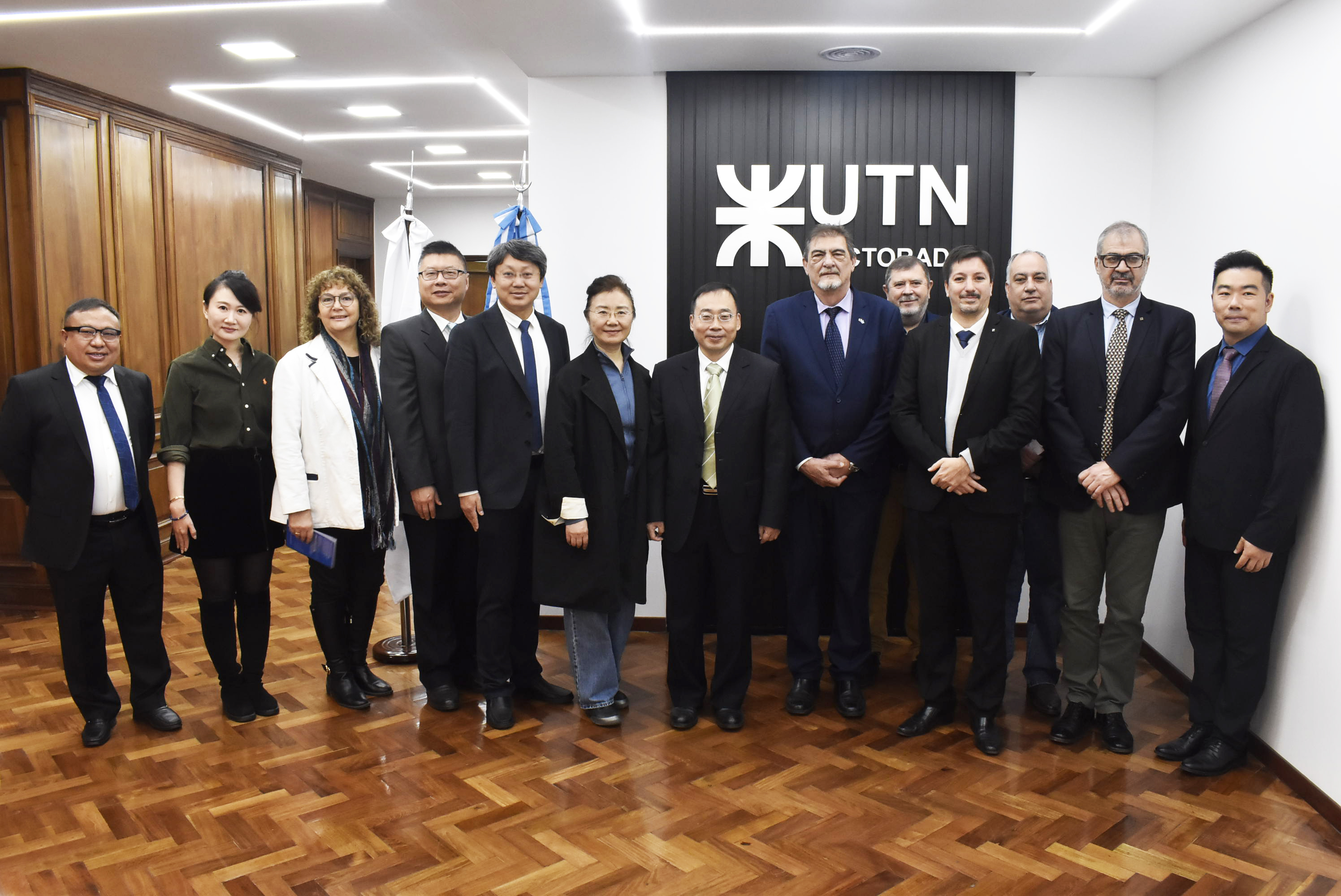 Autoridades de UTN y de la BJTU de china Autoridades de UTN y de la BJTU de china