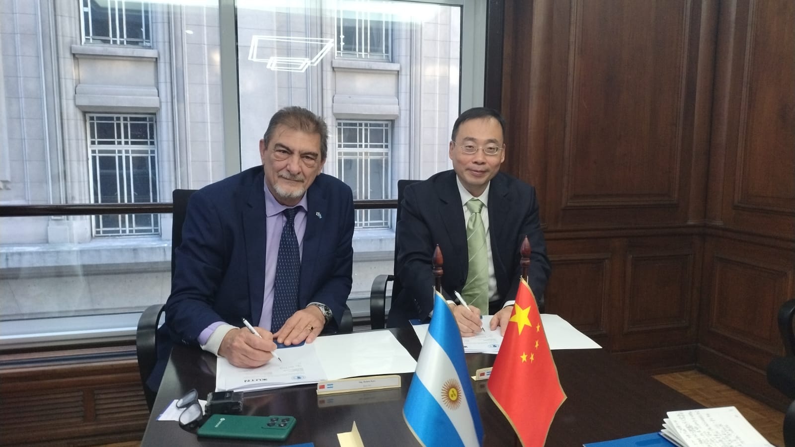 Autoridades de UTN y de la BJTU de china Autoridades de UTN y de la BJTU de china