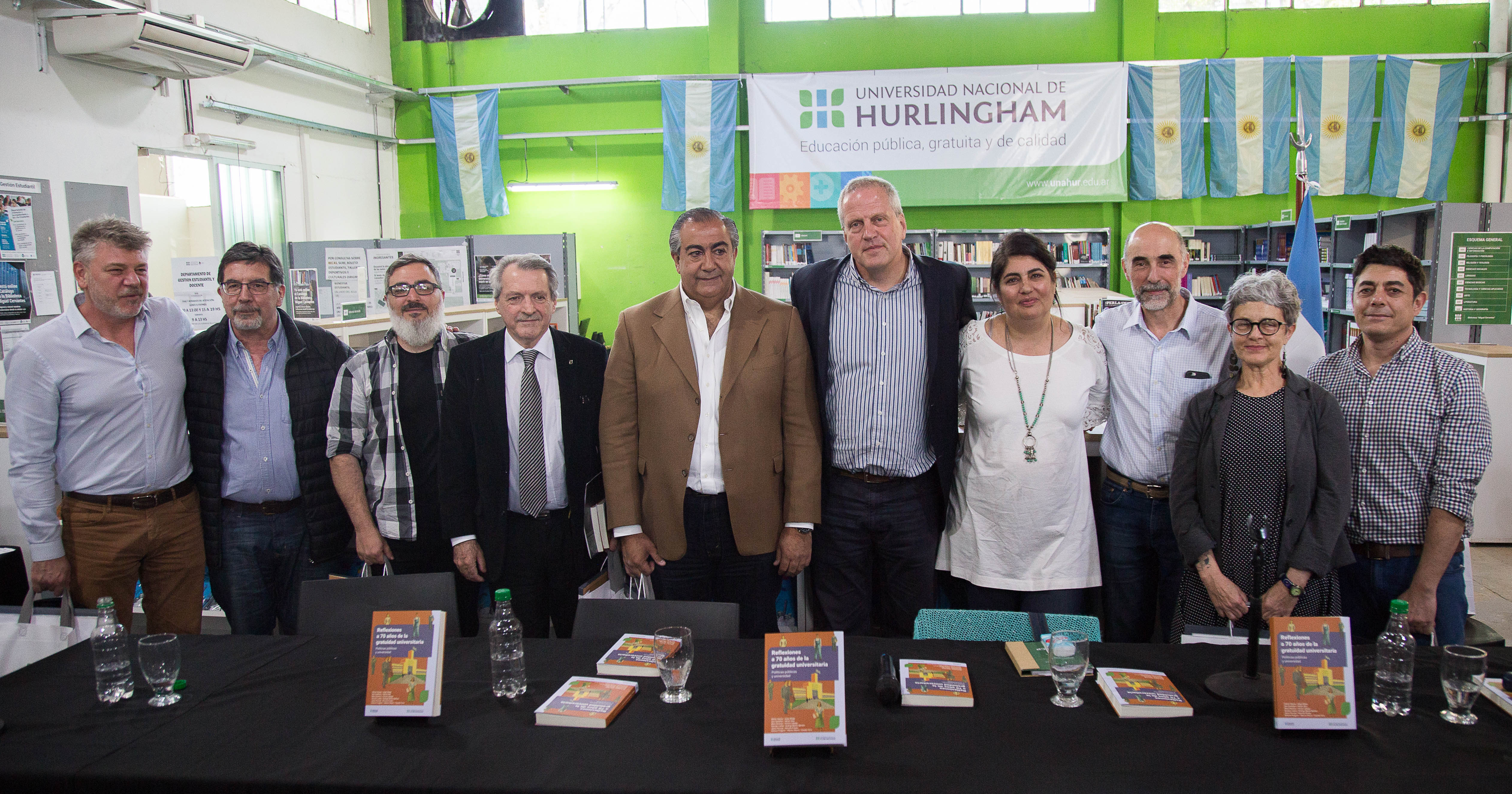 Los autores del libro junto al Rector del UNAHUR | Foto: UNAHUR Prensa UTN Rectorado